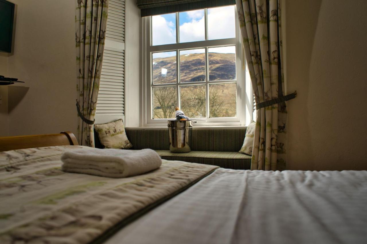 Glen Clova Hotel & Luxury Lodges Millton of Clova Exteriör bild